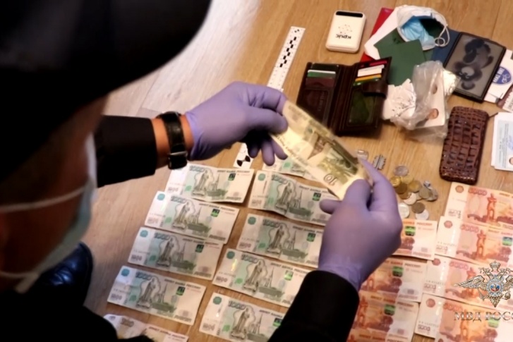 Все похищенные деньги изъяты полицией Все похищенные деньги изъяты полицией