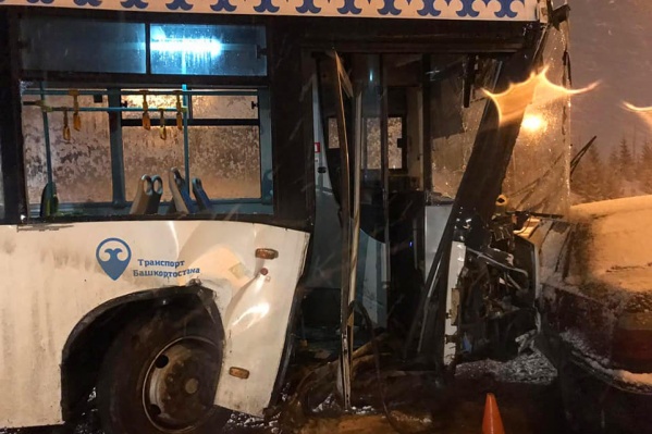 В автобусе на момент ДТП находилось 20 пассажиров В автобусе на момент ДТП находилось 20 пассажиров 