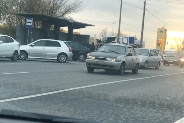 Авария произошла в начале Красноармейского района Авария произошла в начале Красноармейского района