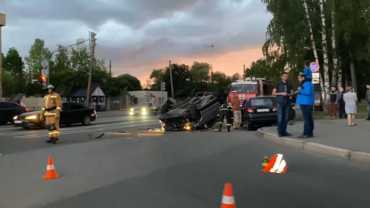 Горит перекресток воронеж