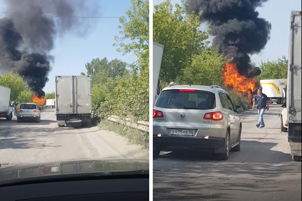 Густой дым от пожара видно издалека Густой дым от пожара видно издалека 