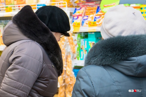 Власти обещают, что еды в магазинах хватит на всех Власти обещают, что еды в магазинах хватит на всех