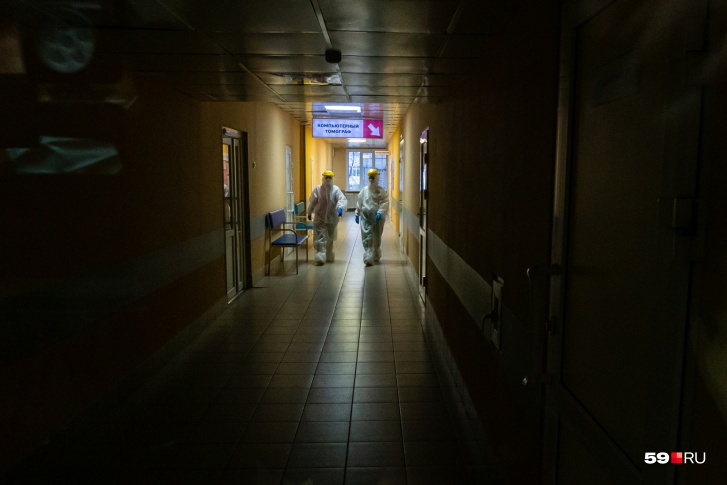 Некоторые тяжелые пациенты умирают в больницах