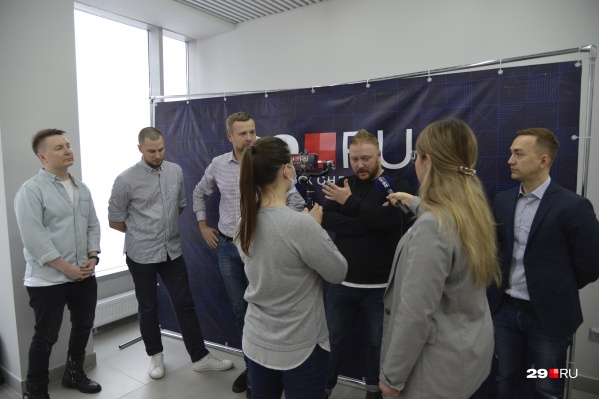 Пять предпринимателей пришли в редакцию, чтобы обсудить коронавирусные ограничения Пять предпринимателей пришли в редакцию, чтобы обсудить коронавирусные ограничения