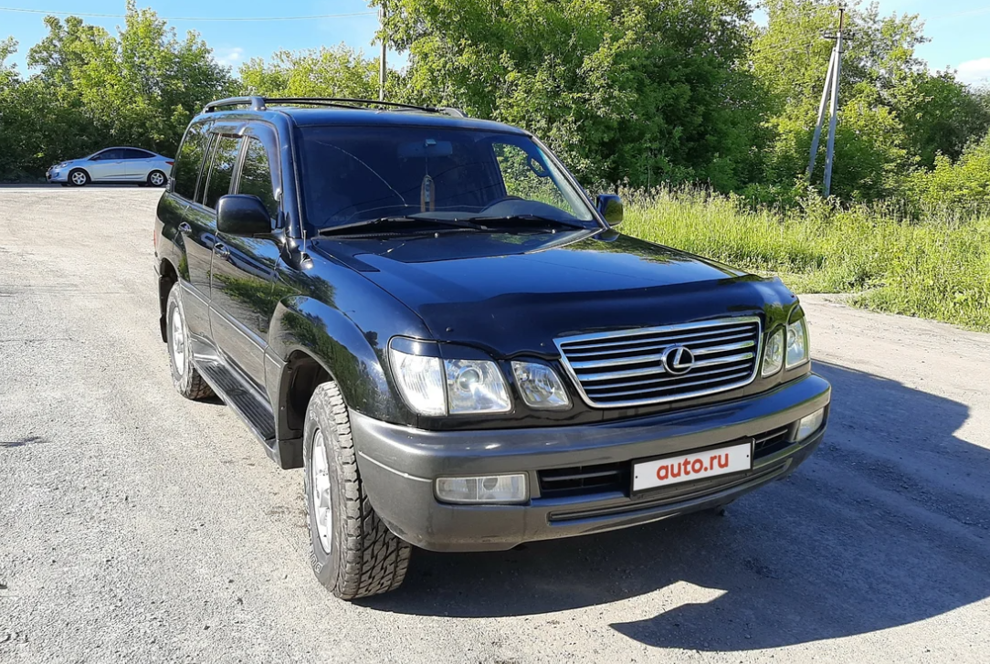 Lexus LX 470, 2002 год Lexus LX 470, 2002 год