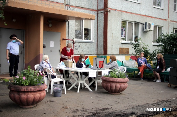 Явка на голосование по поправкам превысила 64%. На последних выборах президента было чуть более 60% Явка на голосование по поправкам превысила 64%. На последних выборах президента было чуть более 60%