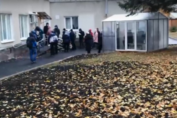 Один томограф вынужден работать на пациентов из 8 больниц без перерыва и выходных Один томограф вынужден работать на пациентов из 8 больниц без перерыва и выходных