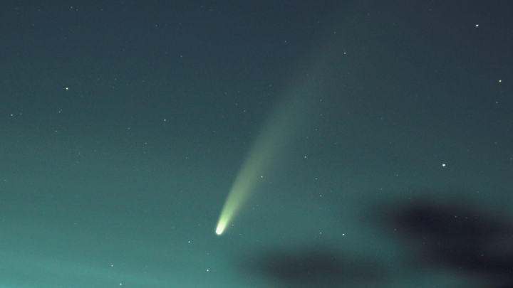 «Она уже теряет свет»: рассказываем, как нижегородцам увидеть и заснять ярчайшую комету NEOWISE