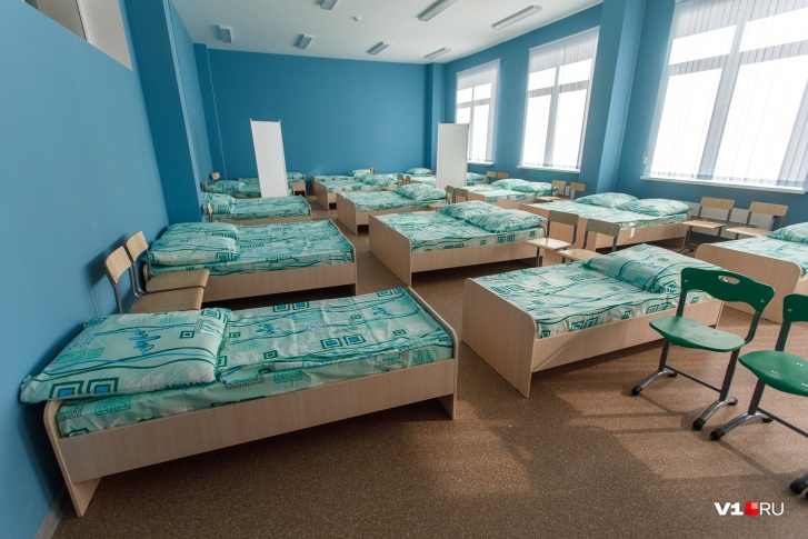 Сумма штрафа, наложенного на медсестру, равна ее зарплате Сумма штрафа, наложенного на медсестру, равна ее зарплате