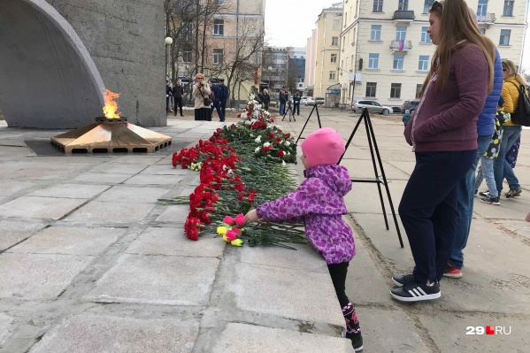 На территории Архангельской области действуют 35 поисковых отрядов, благодаря которым родственники участников войны узнают об их подвигах На территории Архангельской области действуют 35 поисковых отрядов, благодаря которым родственники участников войны узнают об их подвигах