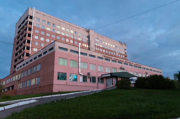 В больнице имени Кабанова на карантин закрыто четыре отделения В больнице имени Кабанова на карантин закрыто четыре отделения 
