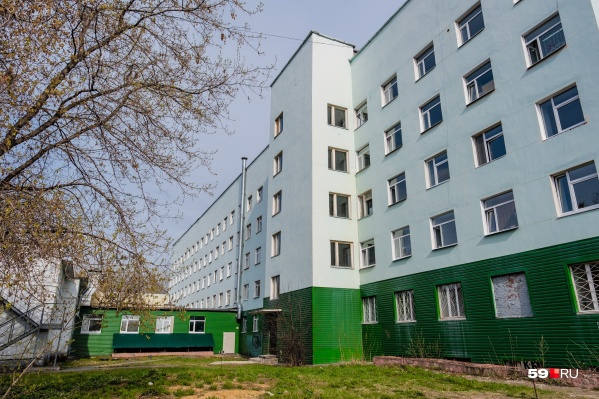 Две недели здесь не будут принимать рожениц Две недели здесь не будут принимать рожениц