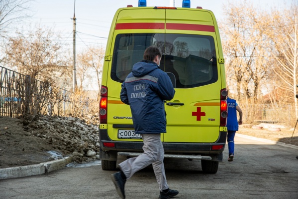 Почти неделю мужчина лечился самостоятельно, а потом попал в больницу в тяжелом состоянии Почти неделю мужчина лечился самостоятельно, а потом попал в больницу в тяжелом состоянии