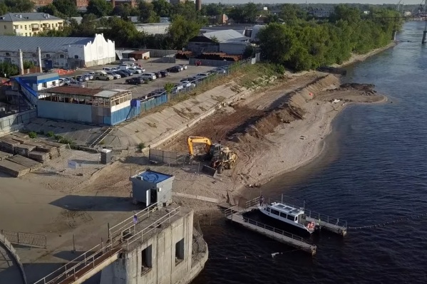 Строительную технику заметили в начале августа Строительную технику заметили в начале августа