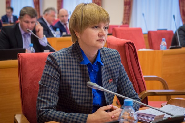 Елена Кузнецова часто выступает против мнения правящей партии 