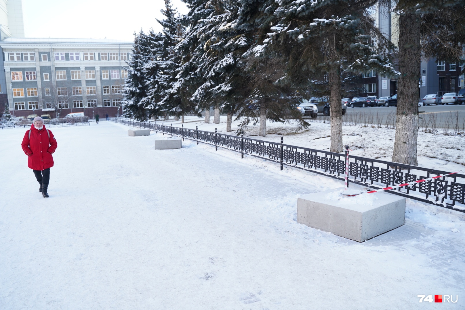 В начале недели увезли одну лампу, а к пятнице не оставили ни одной В начале недели увезли одну лампу, а к пятнице не оставили ни одной