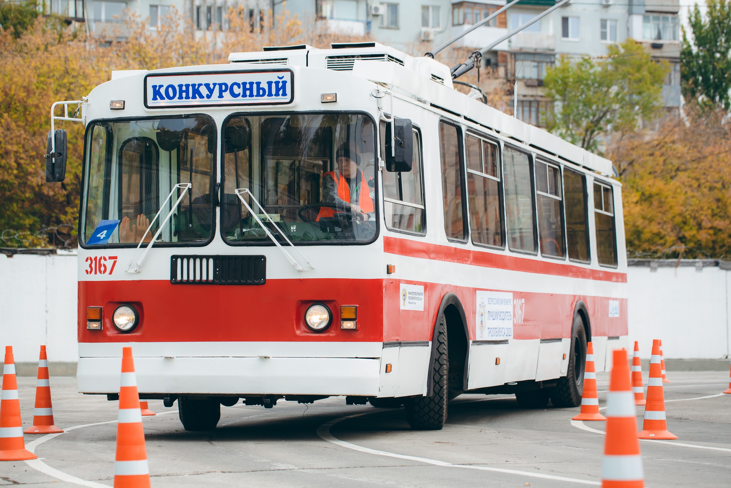 Екатеринбуржец стал лучшим водителем троллейбуса в России
