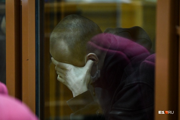 Александров весь суд провел с опущенной головой Александров весь суд провел с опущенной головой