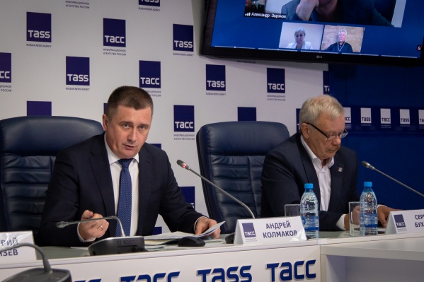 Новосибирцы могли услышать ответ на свои вопросы в прямом эфире Новосибирцы могли услышать ответ на свои вопросы в прямом эфире