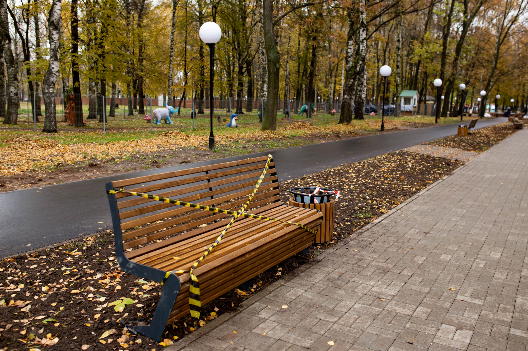 Скамейка в парке гагарина