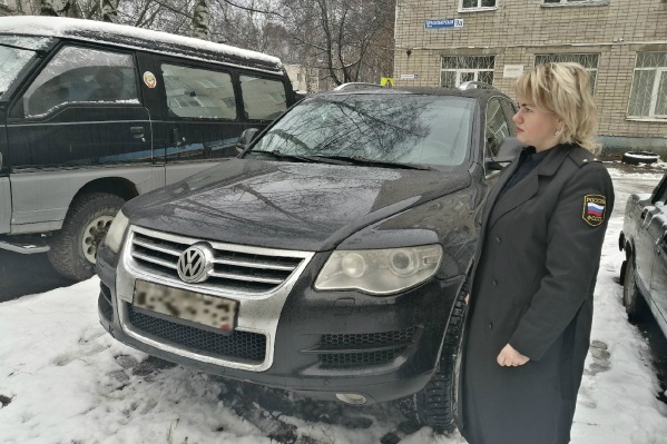 Приставы подловили ярославца, когда он этого не ожидал Приставы подловили ярославца, когда он этого не ожидал 