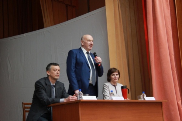 Судя по декларациям о доходах, Артюхов в своей должности зарабатывал больше других красноярских ректоров<br> Судя по декларациям о доходах, Артюхов в своей должности зарабатывал больше других красноярских ректоров<br>