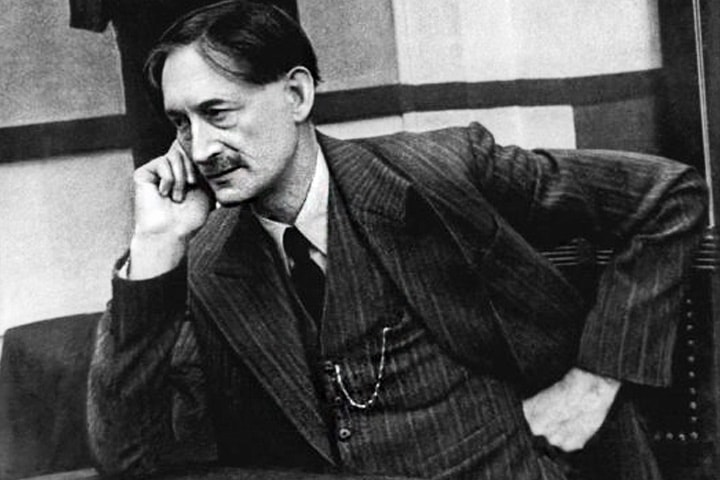 Это французский писатель, журналист и общественный деятель. Первое поэтическое произведение — «Плакальщицы», а первые романы — «Умоляющие» и «Ад». Его самое известное произведение подарило ему огромную славу и успех в театрах всего мира: это пьеса по рассказу «Нежность».