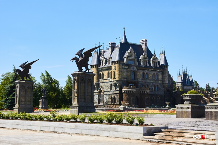 Замок Гарибальди — уголок средневековой Европы в Самарской области