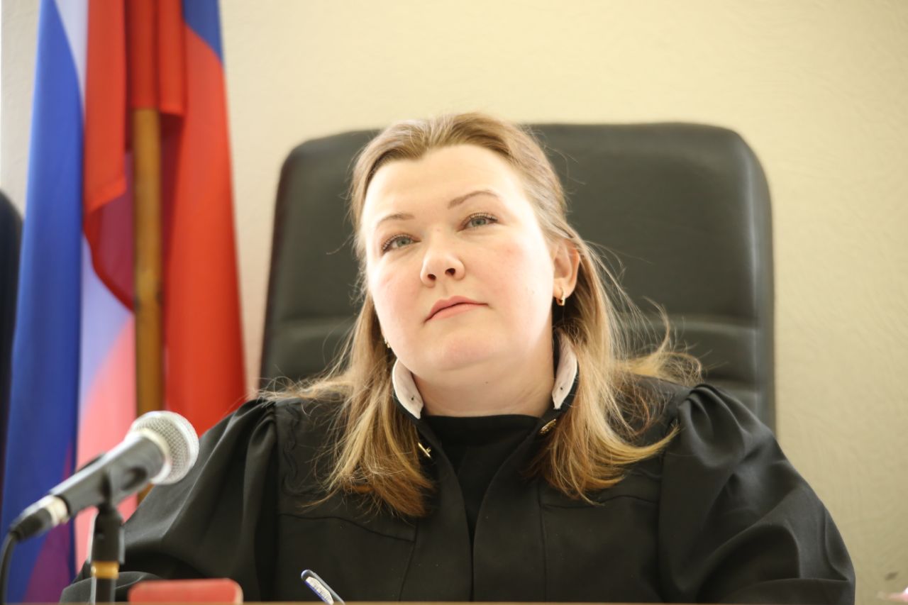 Судья Юлия Максименко.