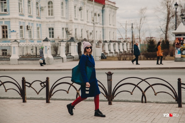 Одевайтесь по погоде, отправляясь на улицу. Даже если кажется, что ну очень тепло, для ветровок и легких кроссовок пока не сезон Одевайтесь по погоде, отправляясь на улицу. Даже если кажется, что ну очень тепло, для ветровок и легких кроссовок пока не сезон
