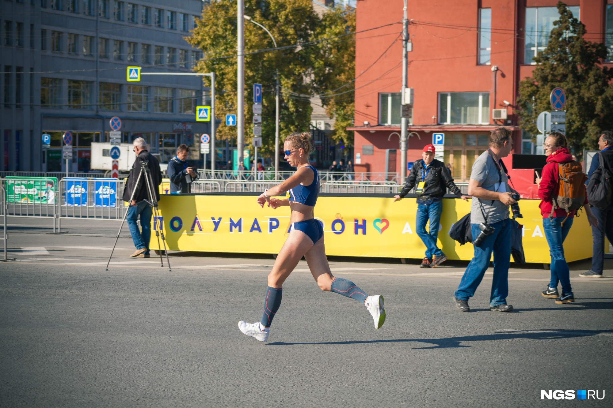 Новосибирский полумарафон Раевича 2013. Марафон Раевича. Полумарафон Раевича 2023. Бегущий город.