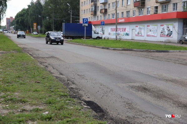 Рабочие и техника уехали с объекта, оставив его в таком виде Рабочие и техника уехали с объекта, оставив его в таком виде