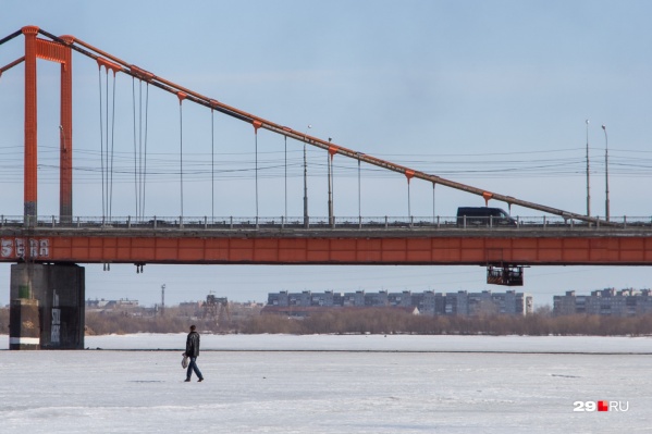 Кузнечевский мост <a href="https://29.ru/text/transport/66469012/" target="_blank" class="_">планируется расширить до четырех полос</a> в соответствии с современными нормативами Кузнечевский мост <a href="https://29.ru/text/transport/66469012/" target="_blank" class="_">планируется расширить до четырех полос</a> в соответствии с современными нормативами 