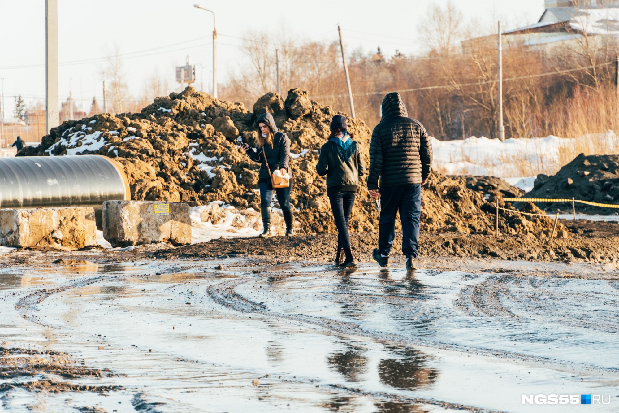 Грязный Омск берег