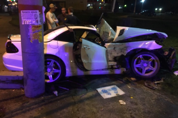 Машину изрядно помяло Машину изрядно помяло
