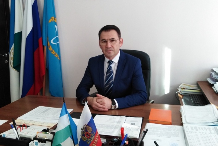 Глава города Агидель Фанис Гильванов, согласно задекларированному доходу за 2019 год, зарабатывает 167 тысяч рублей в месяц Глава города Агидель Фанис Гильванов, согласно задекларированному доходу за 2019 год, зарабатывает 167 тысяч рублей в месяц