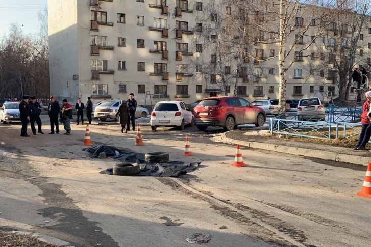 ДТП произошло на улице Викулова ДТП произошло на улице Викулова