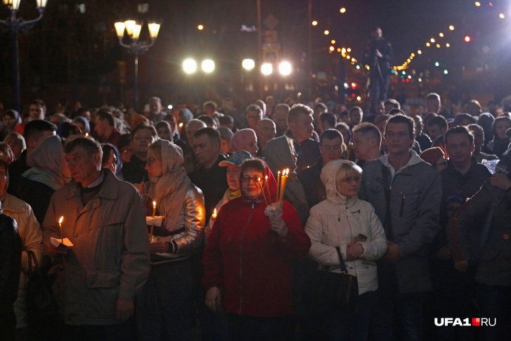 В прошлом году в храмах на Пасху собрались десятки прихожан В прошлом году в храмах на Пасху собрались десятки прихожан