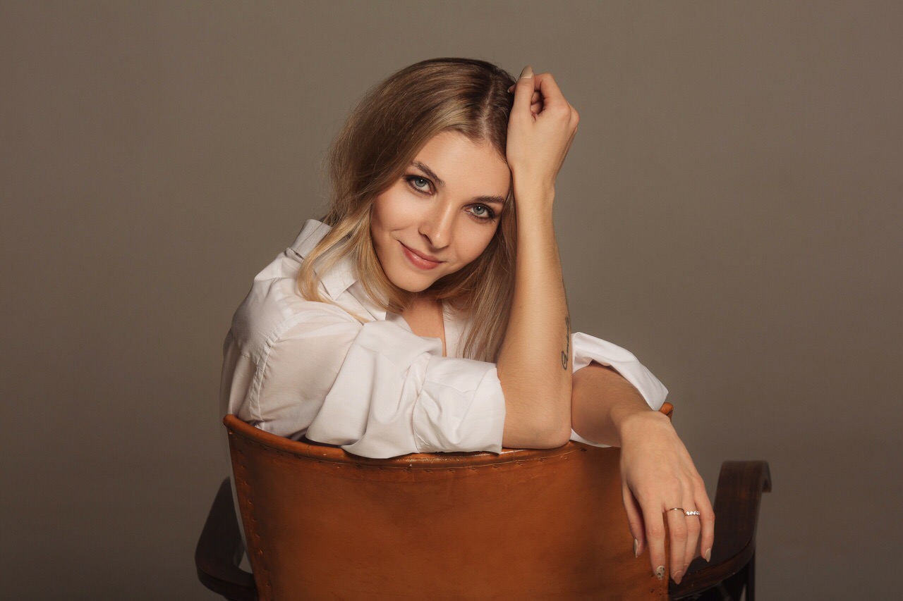 Виталия Преснякова, 25 лет. Главный специалист по операционному обслуживанию 