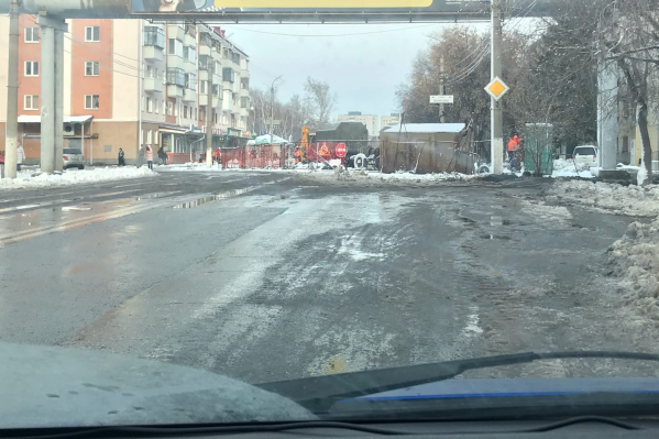 В Кургане улицу Коли Мяготина полностью откроют для движения в середине ноября, как и планировалось изначально, так как на месте произошла еще одна авария В Кургане улицу Коли Мяготина полностью откроют для движения в середине ноября, как и планировалось изначально, так как на месте произошла еще одна авария