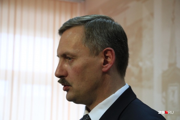 Кстати, недавно Игорь Годзиш <a href="https://29.ru/text/politics/69430336/" target="_blank" class="_">отчитался и о своем бюджете</a> — за 2019 год он заработал 2,5 миллиона рублей Кстати, недавно Игорь Годзиш <a href="https://29.ru/text/politics/69430336/" target="_blank" class="_">отчитался и о своем бюджете</a> — за 2019 год он заработал 2,5 миллиона рублей