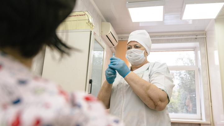 В Самарской области несколько человек умерли от COVID после вакцинации