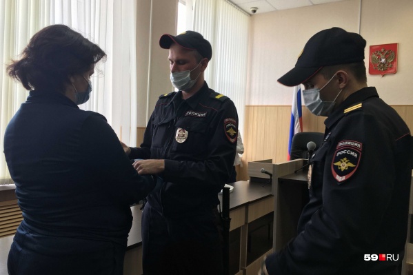 Ирину Лобанову взяли под стражу в зале суда Ирину Лобанову взяли под стражу в зале суда 