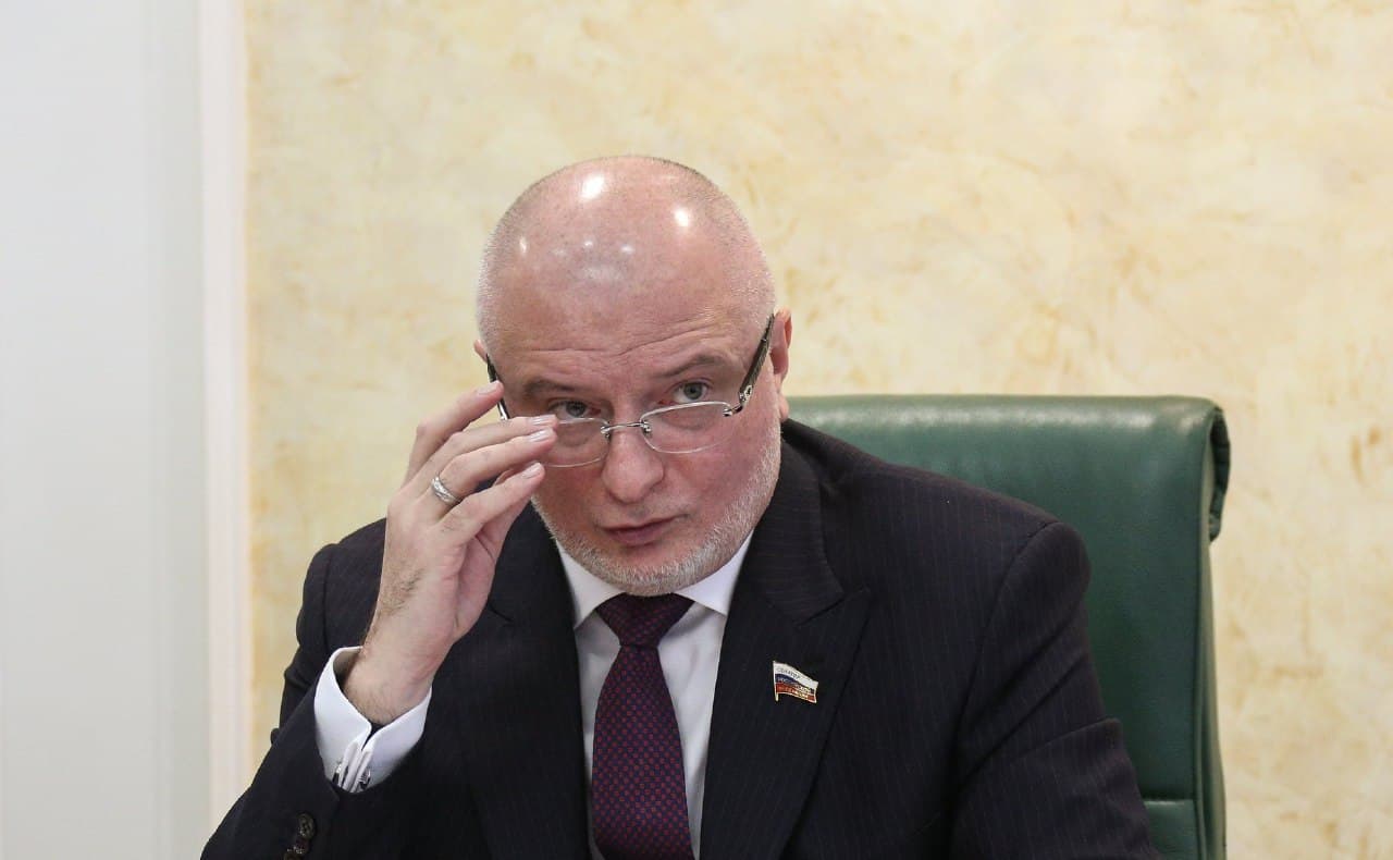 сенатор Андрей Клишас