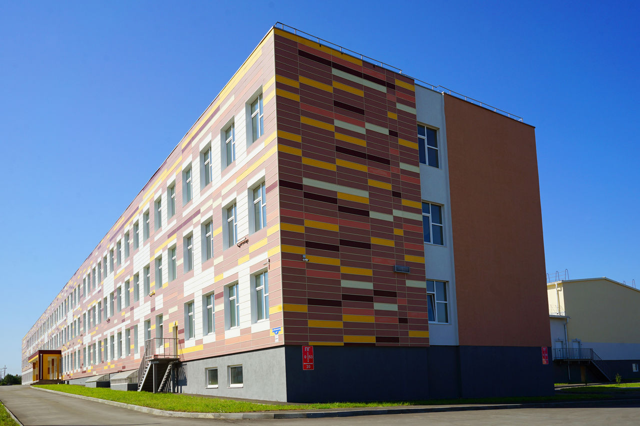 Школа в Кетово Курганской области новая