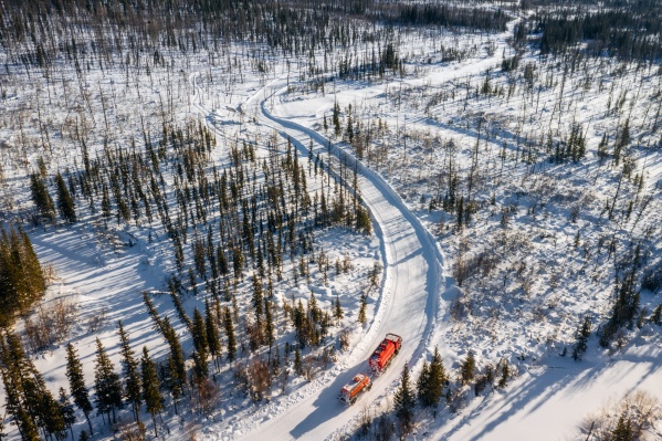 Зимняя автодорога на Юрубчено-Тохомское месторождение была построена для завоза материально-технических ресурсов Зимняя автодорога на Юрубчено-Тохомское месторождение была построена для завоза материально-технических ресурсов