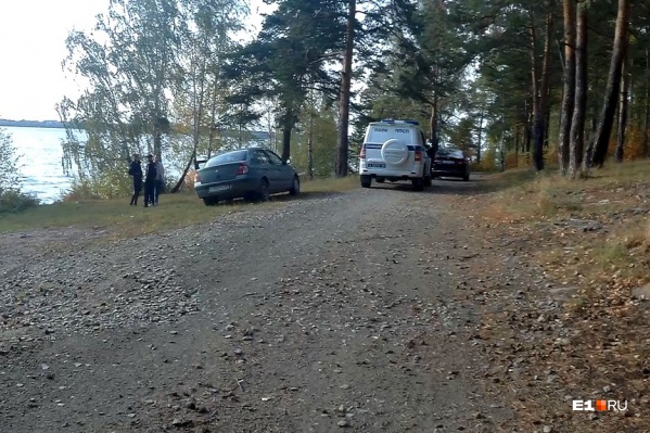 Тело нашли на восточном берегу озера Тело нашли на восточном берегу озера