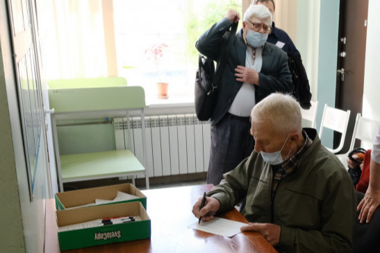 В Новосибирской области привито от коронавируса уже больше 230 тысяч человек В Новосибирской области привито от коронавируса уже больше 230 тысяч человек