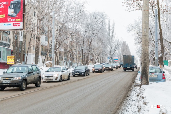 Автомобилистам придется потесниться Автомобилистам придется потесниться