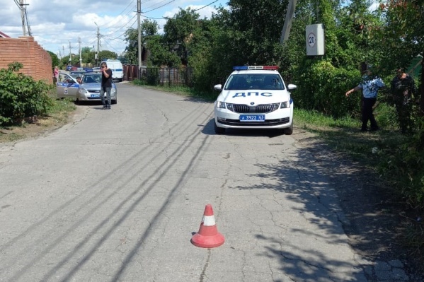 Авария случилась на узком проулке в дачном массиве «Раздолье-2» в Хрящевке Авария случилась на узком проулке в дачном массиве «Раздолье-2» в Хрящевке